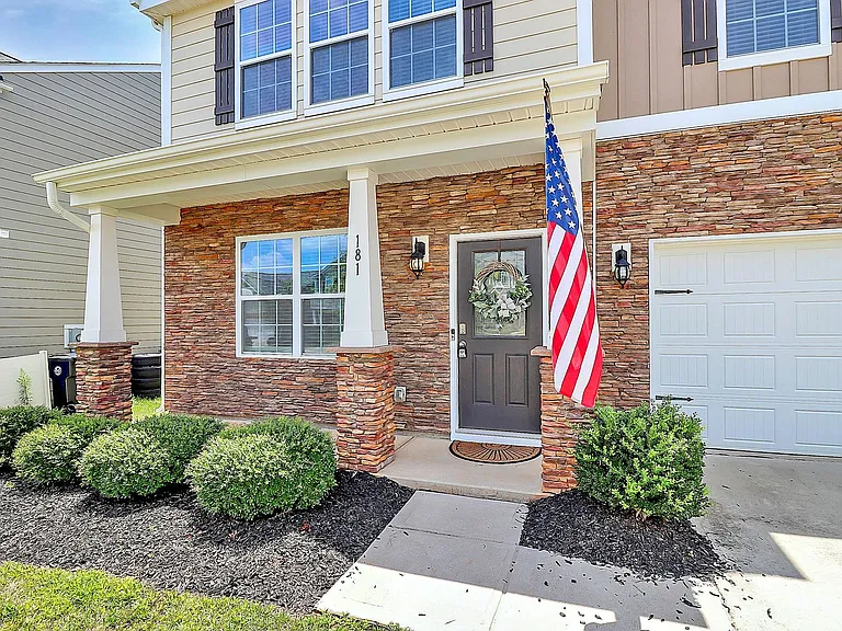 181 Atwater Landing Dr — Photo 38