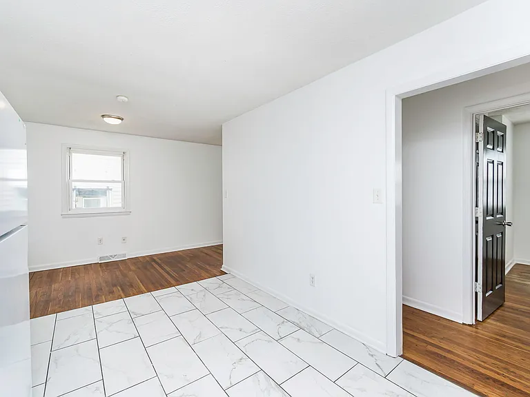 1208 Louis Ln — Photo 28