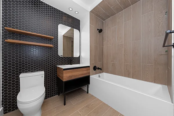 Rented by Nooklyn NYC LLC | media 29