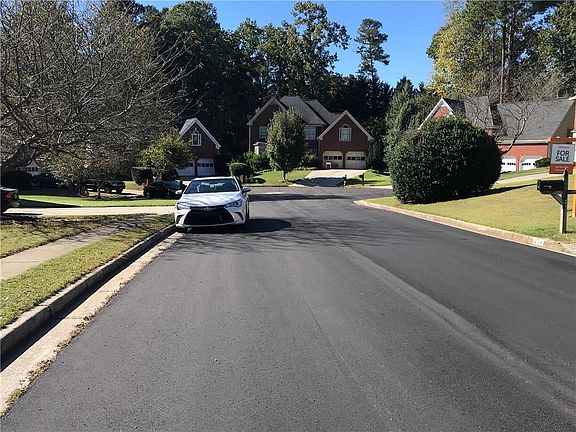 2nd image of 279 Hardin Home Way