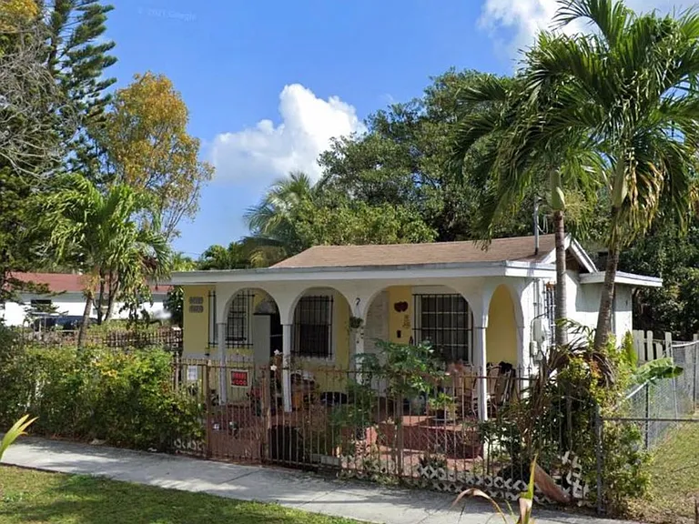 5019 NW 5th Ave — Photo 6