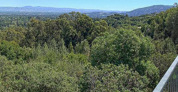 5th image of 15940 Overlook Dr