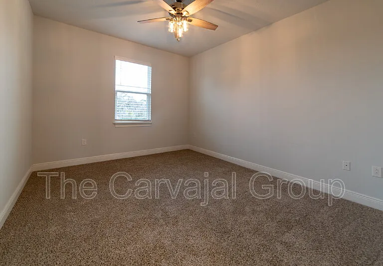 1017 Steven Patrick Ave — Photo 40