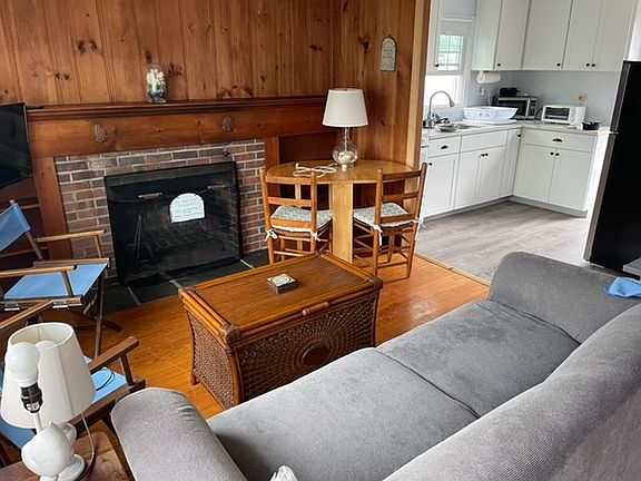 2nd image of 29 Almy Ave
