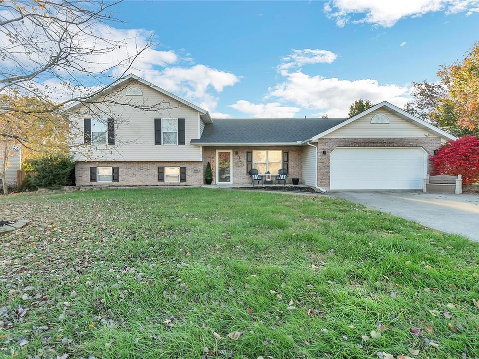 2nd image of 753 Wedge Ln