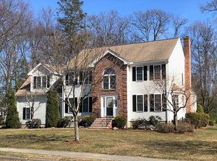 7 Atherton Rd, Hudson, MA 01749