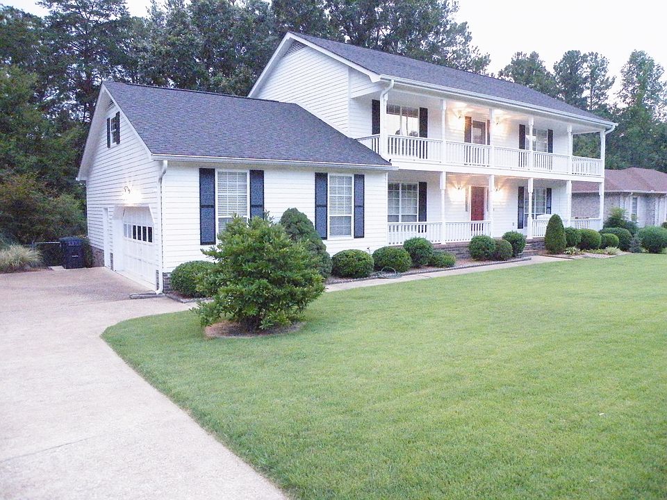 1st image of 424 Pine Bluff Dr