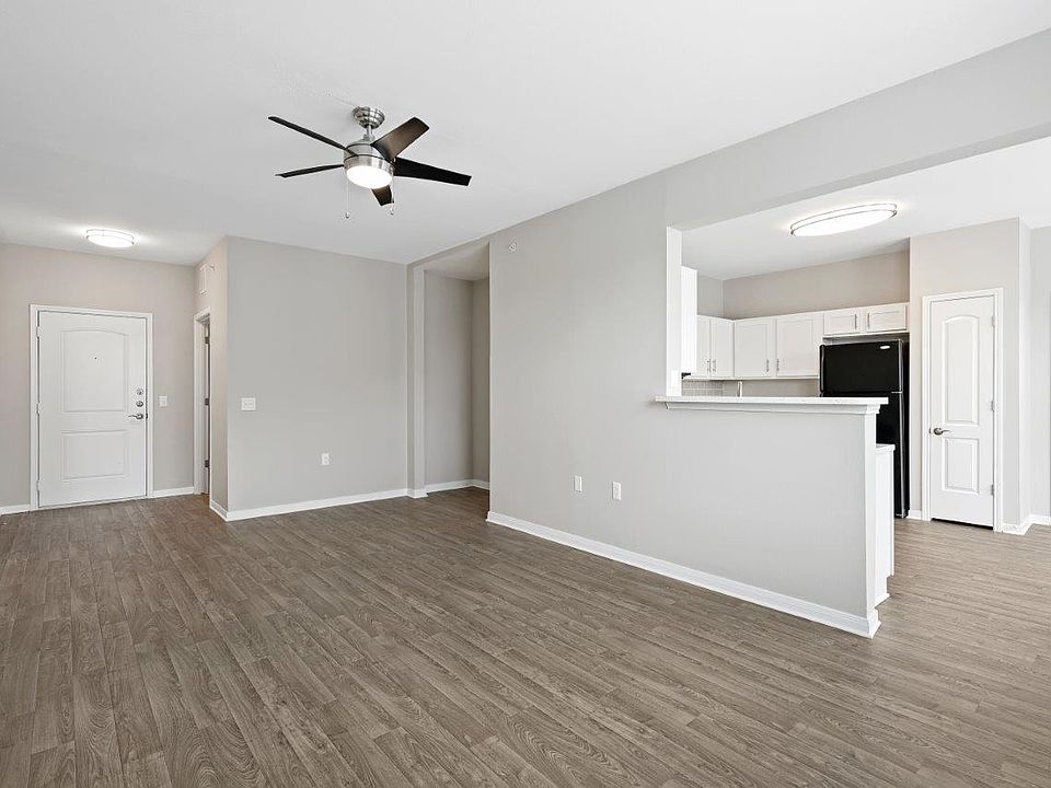 Park North - 16112 North Fwy Houston TX | Zillow