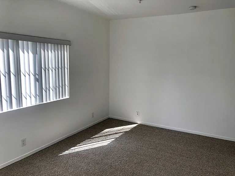 9919 Sepulveda Blvd — Photo 4