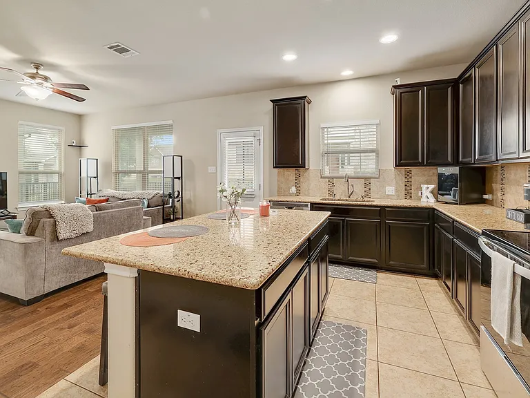 2105 Town Centre Dr #48 — Photo 10