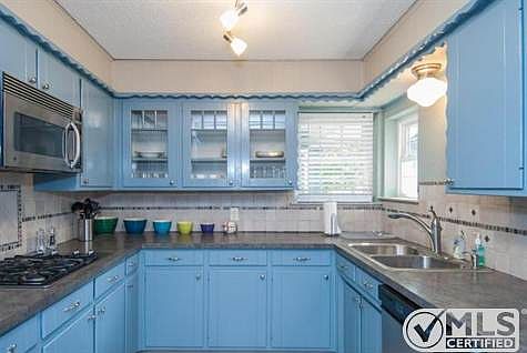5th image of 613 Donna Ln