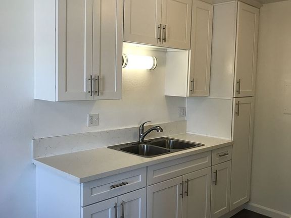 2nd image of 15735 Blaine Ave APT 3