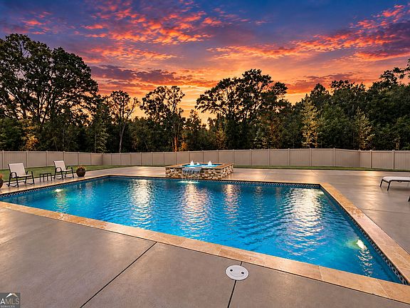 2nd image of 3077 Reserve Ct