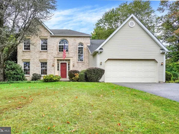 142 Hershey Cir, Stewartstown, PA 17363