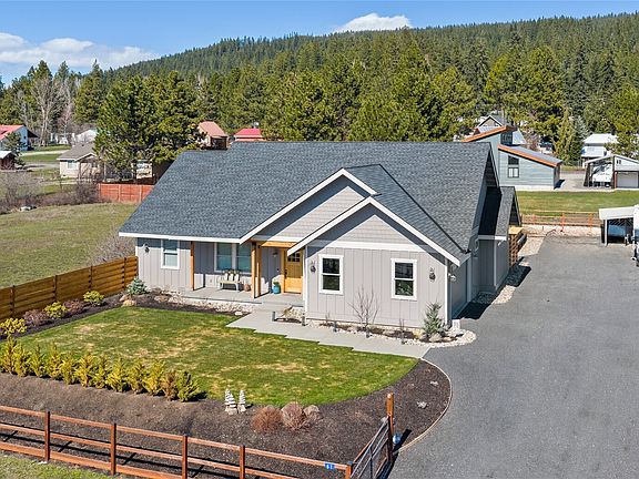 3rd image of 61 Ronald Ridge Drive