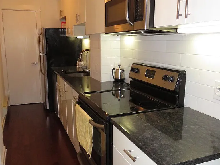 1300 Spruce St #3A — Photo 2