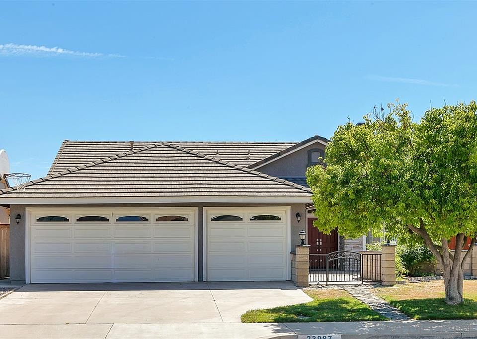 1st image of 23987 Verdun Ln
