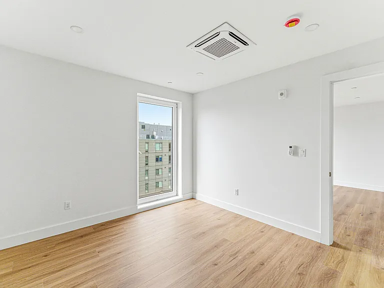 1035 Commonwealth Ave — Photo 43