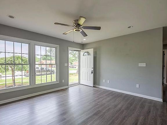 5th image of 9609 Johnsontown Way