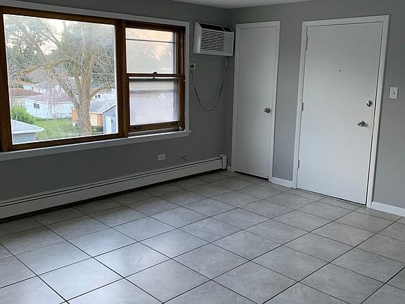 5th image of 620-628 Sibley Blvd #624-3E