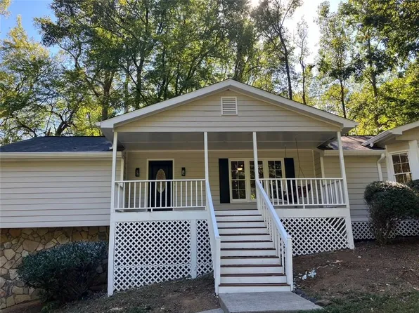 1320 Sherry Dr, Alpharetta, GA 30009