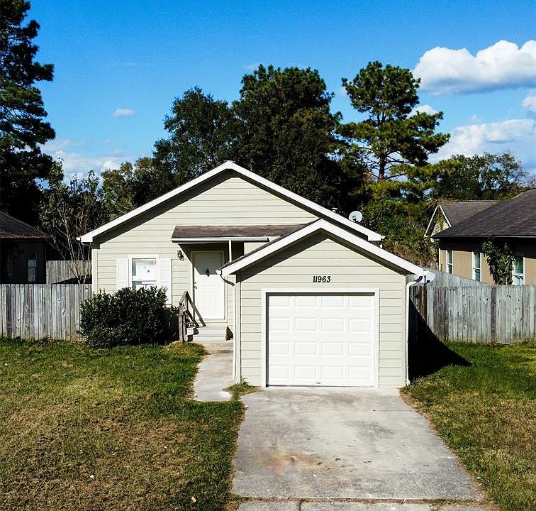 1st image of 11963 Greensbrook Forest Dr