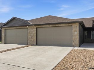 2760 Sheila Ln, Lincoln, NE 68516