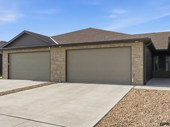 2760 Sheila Ln, Lincoln, NE 68516
