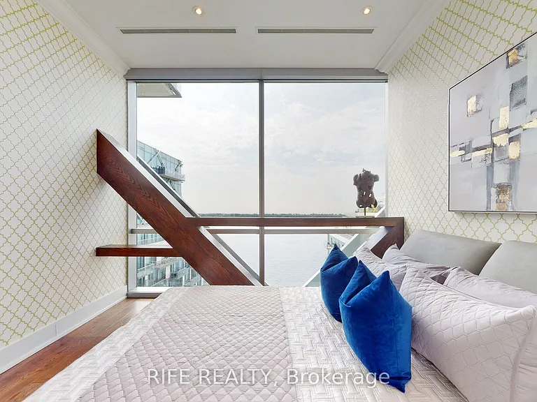 39 Queens Quay E #1208 — Photo 34