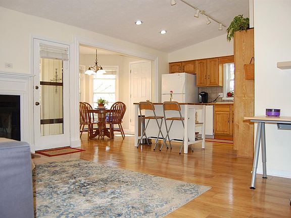 3rd image of 3308 Big Bend Ct