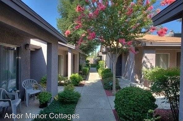 2nd image of 159 W Tuolumne Rd APT 29
