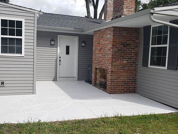 4th image of 1052 W Vernon Dr