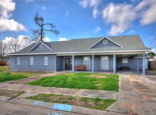 4700 Charlene Dr, New Orleans, LA 70127