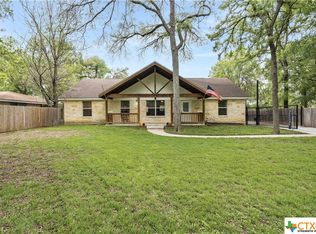 6 Ridgewood Dr, Morgans Pt Resort, TX 76513