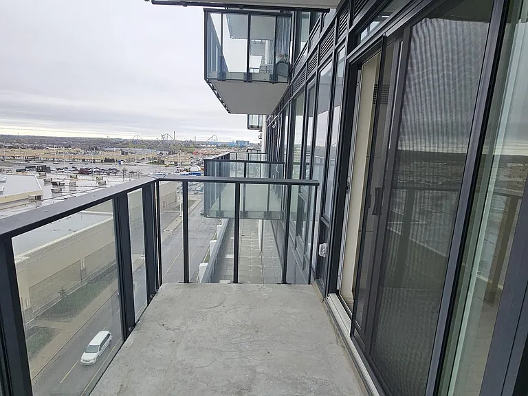27 Korda Gate #807 — Photo 21