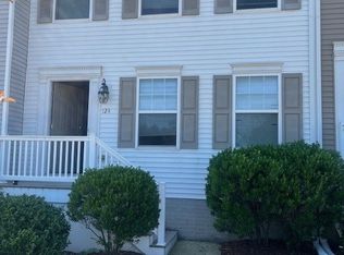 124 Honeysuckle Dr, Marietta, PA 17547