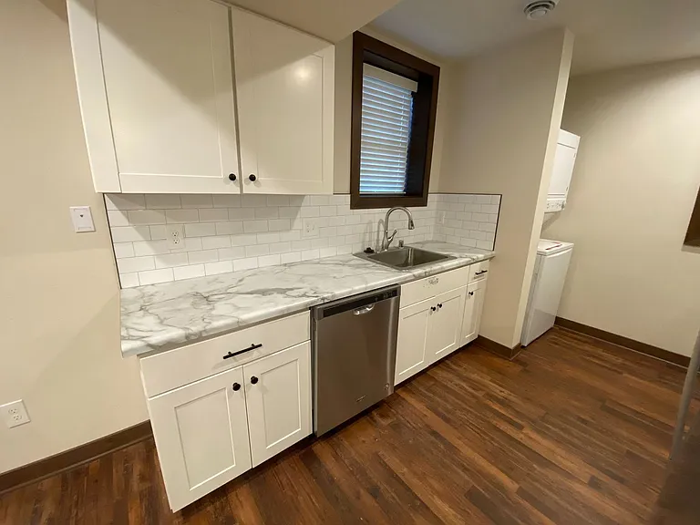 2314 W Wells St #1 — Photo 5