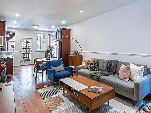 3rd image of 1071 Natoma St