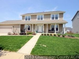 606 Dove Dr, Mahomet, IL