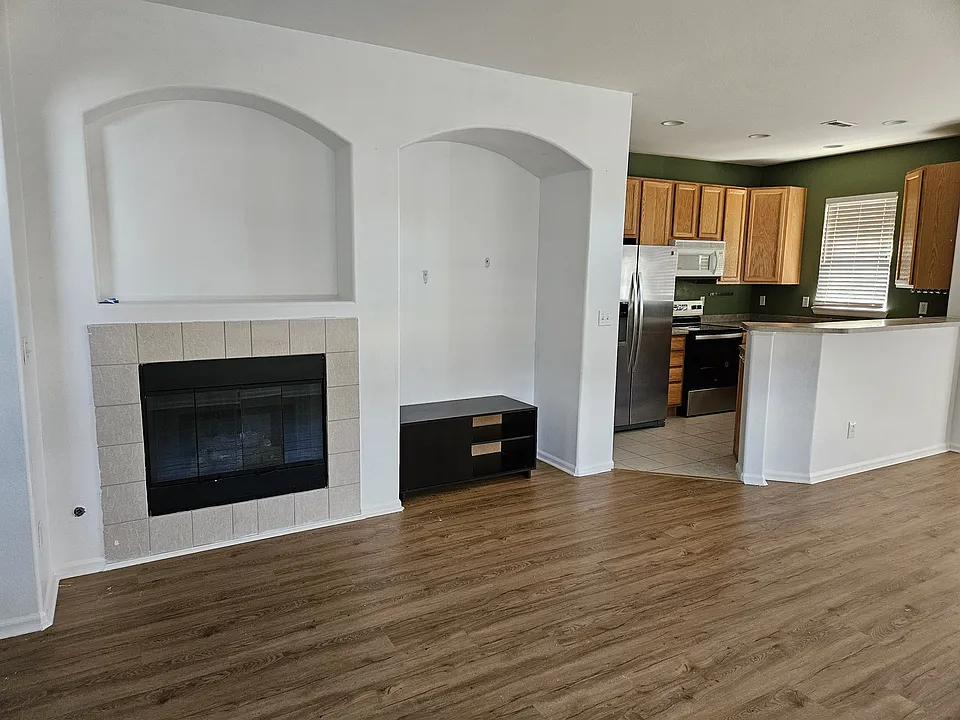 221 Granby Way #B