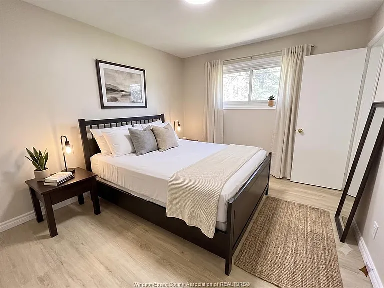 4071 Churchill Dr — Photo 7