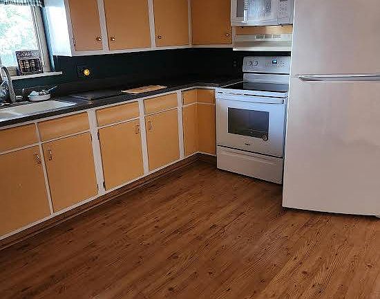 2nd image of 307 W Main St #151