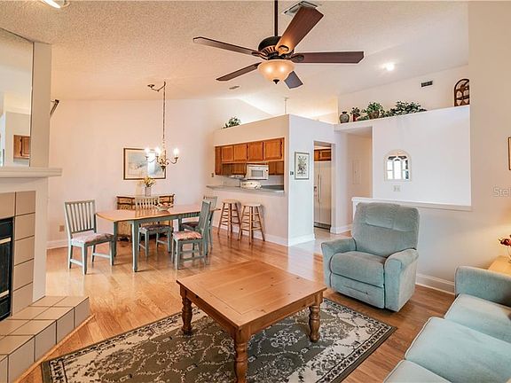 4th image of 2749 Countryside Blvd APT 17