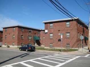 4881 Washington St APT 4, West Roxbury, MA 02132