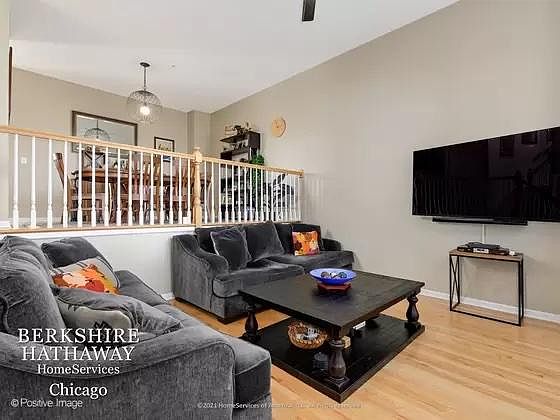 3rd image of 6 Park Ave