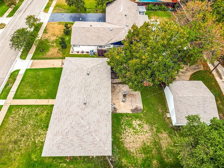3517 Woodleigh Dr — Photo 28