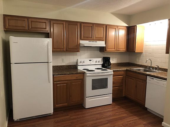 2nd image of 137 Paige Ct #4