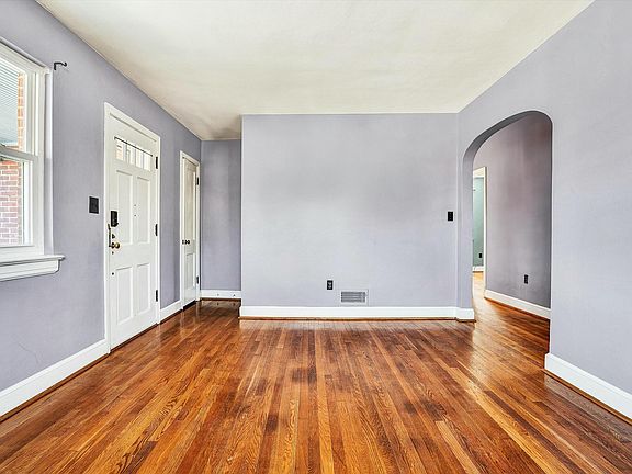 5th image of 2618 Floraland Dr NW