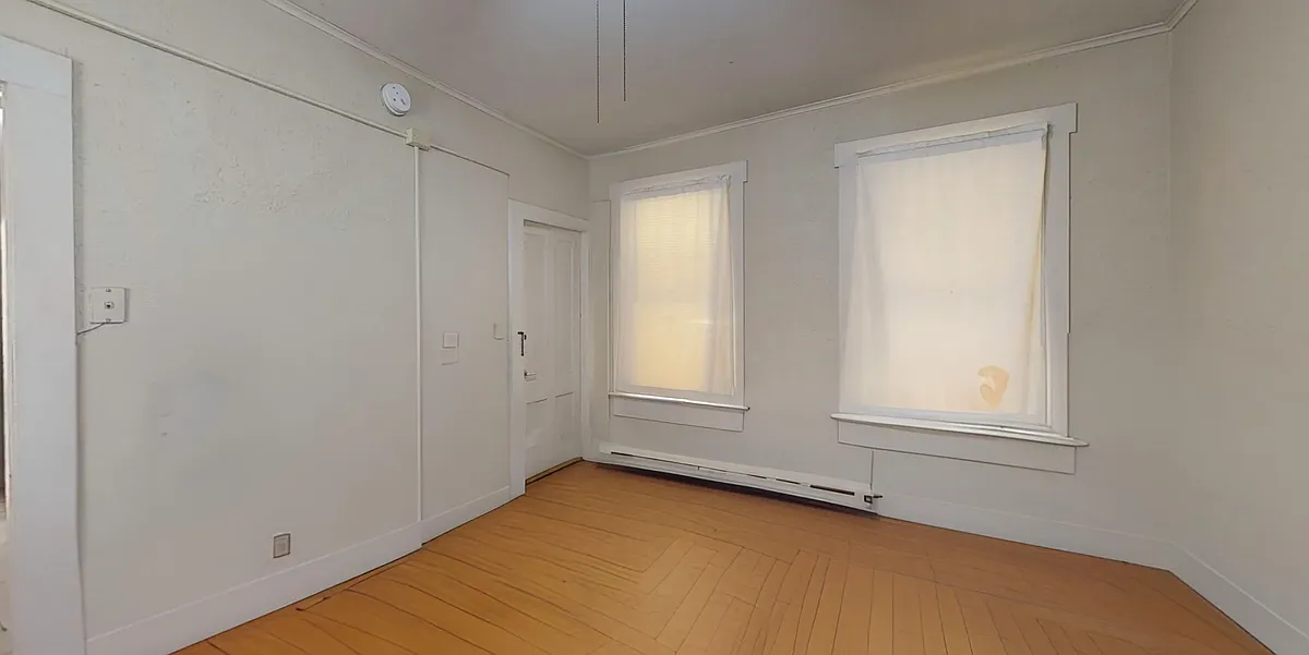 Building Photo - 37 Franklin St #3