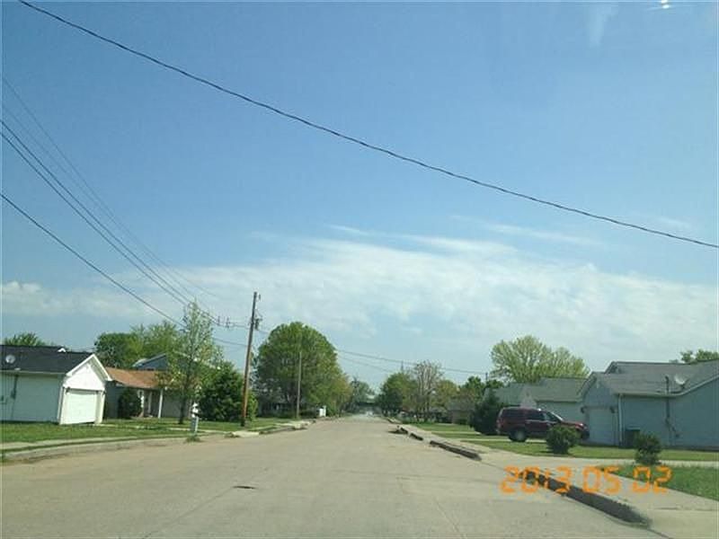 2nd image of 1404 Dr Mr Lemons Blvd